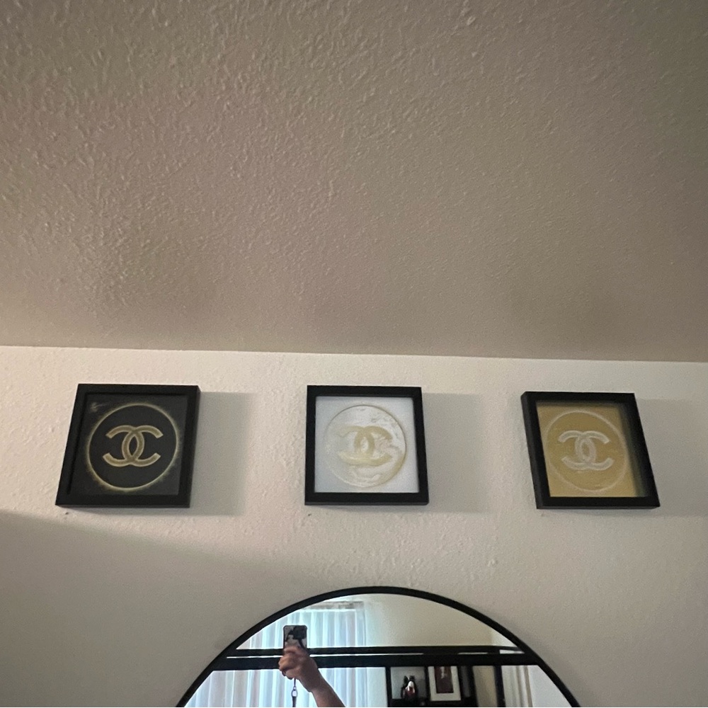 Elegant Black and Gold CHANEL Wall Decor Set - Picture 5 of 9